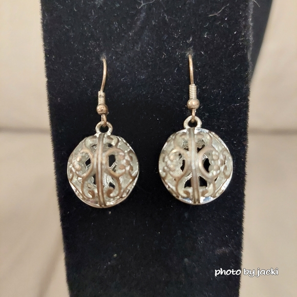 Dangle earrings - Picture 4 of 5